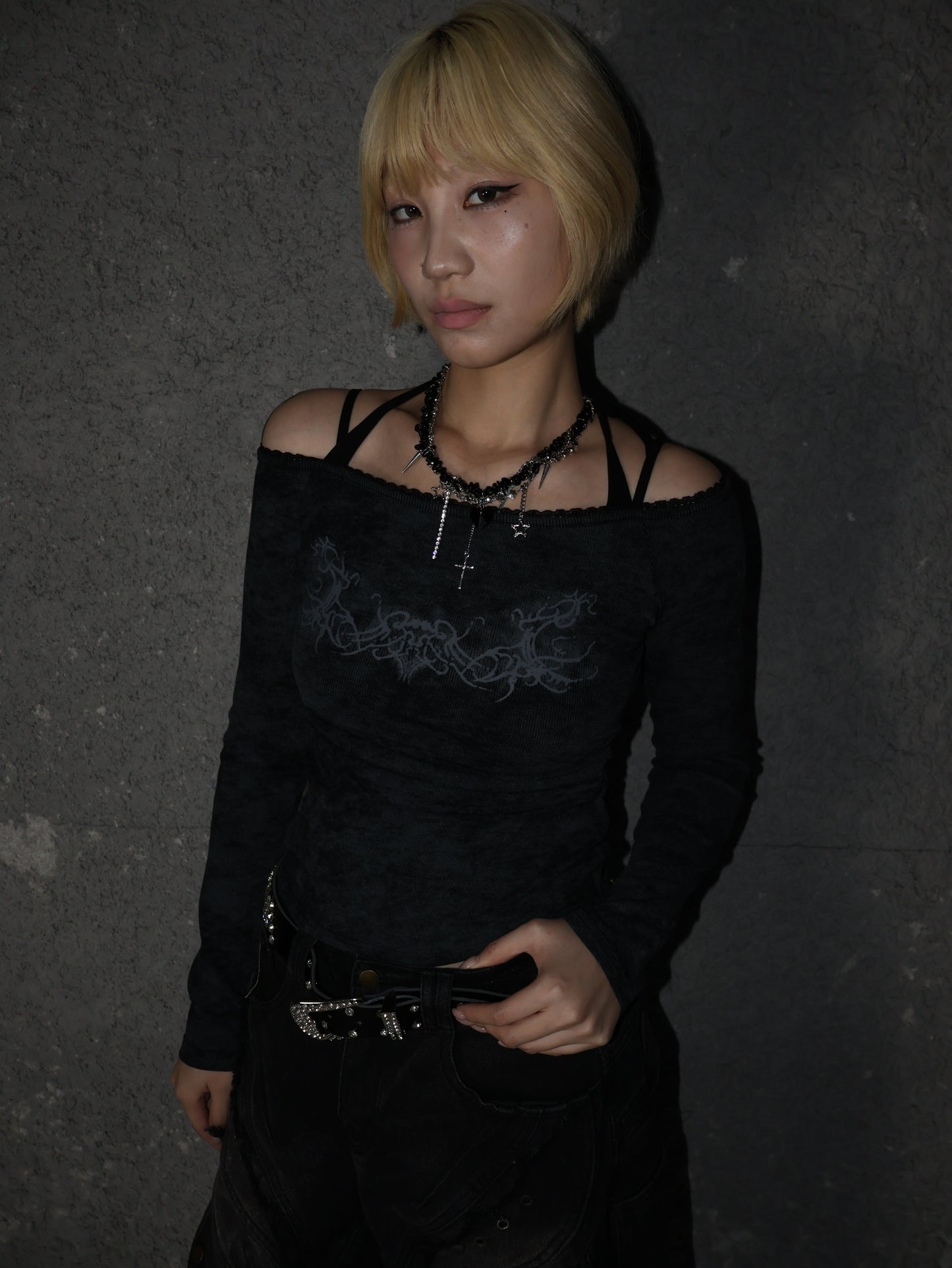 Veil Off-Shoulder Top A489