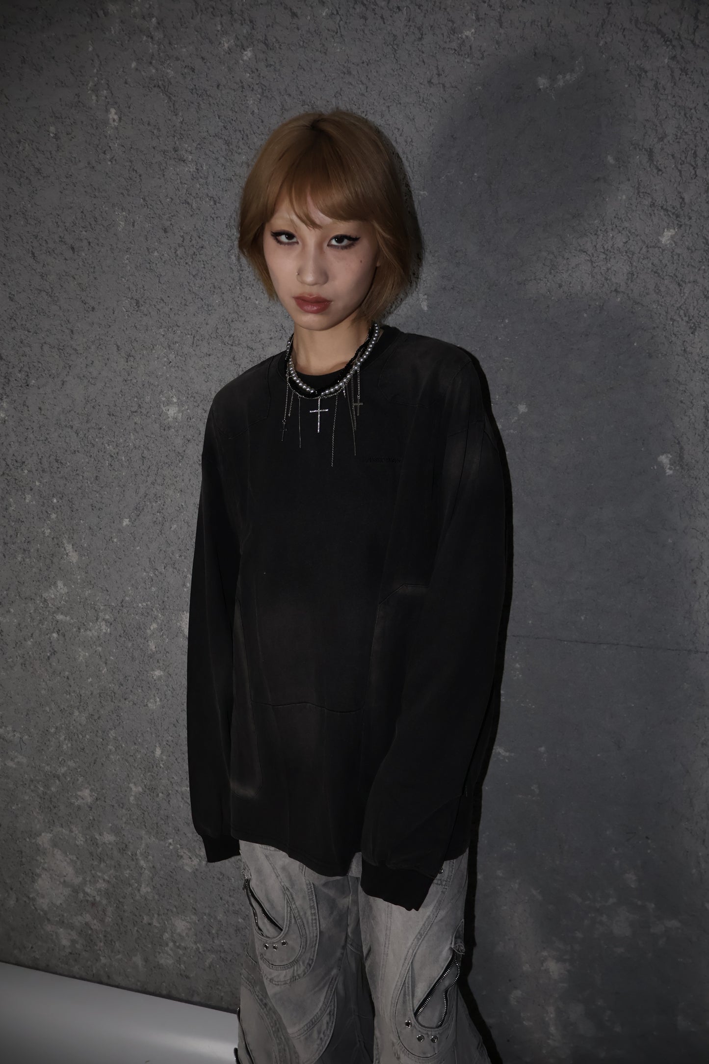 left logo L/S A385