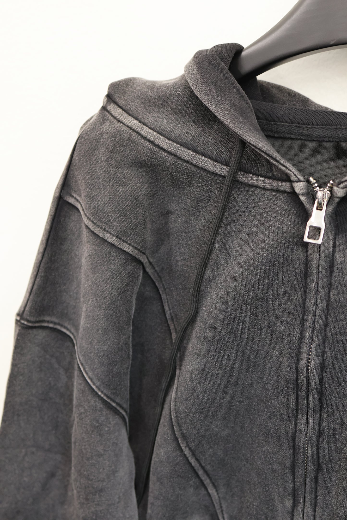 225-823 Obsidian Zip Hoodie A396