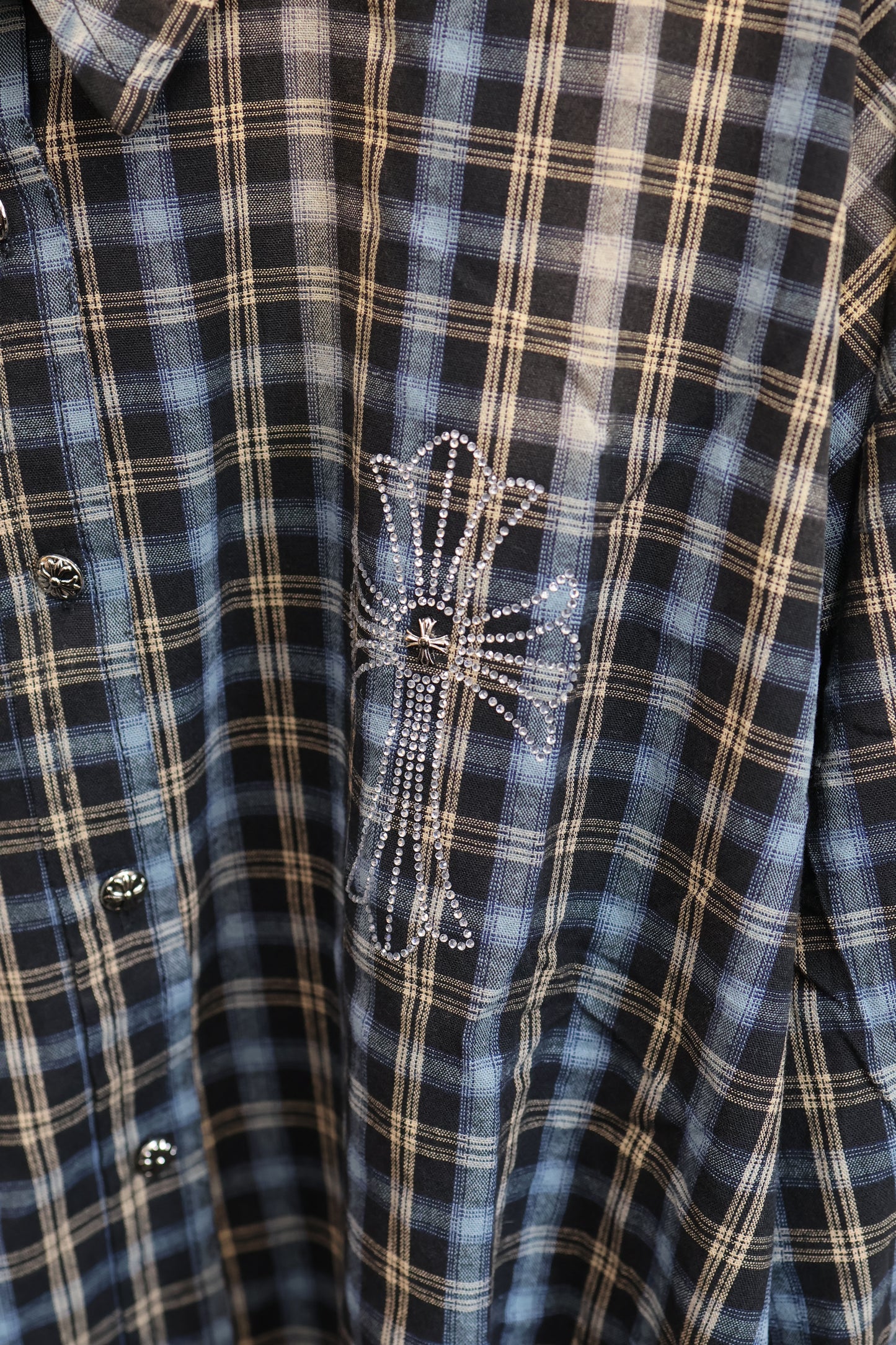 257-09 Grunge Plaid Shirt A409