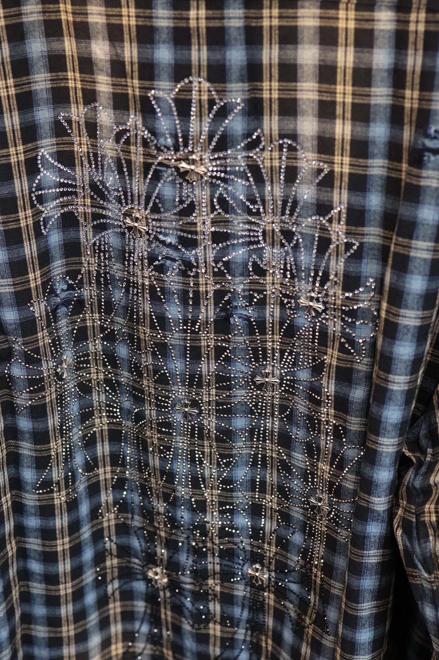 257-09 Grunge Plaid Shirt A409