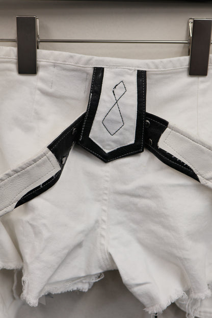 25-K191 B Leather Shorts A401