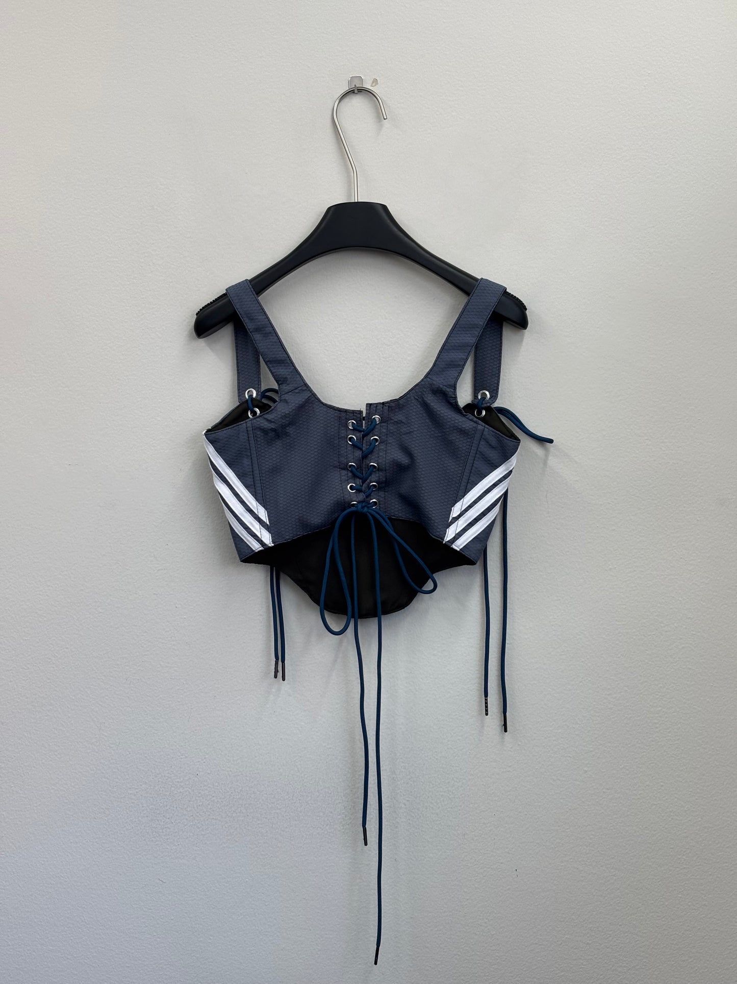 1618 remake tops_R260