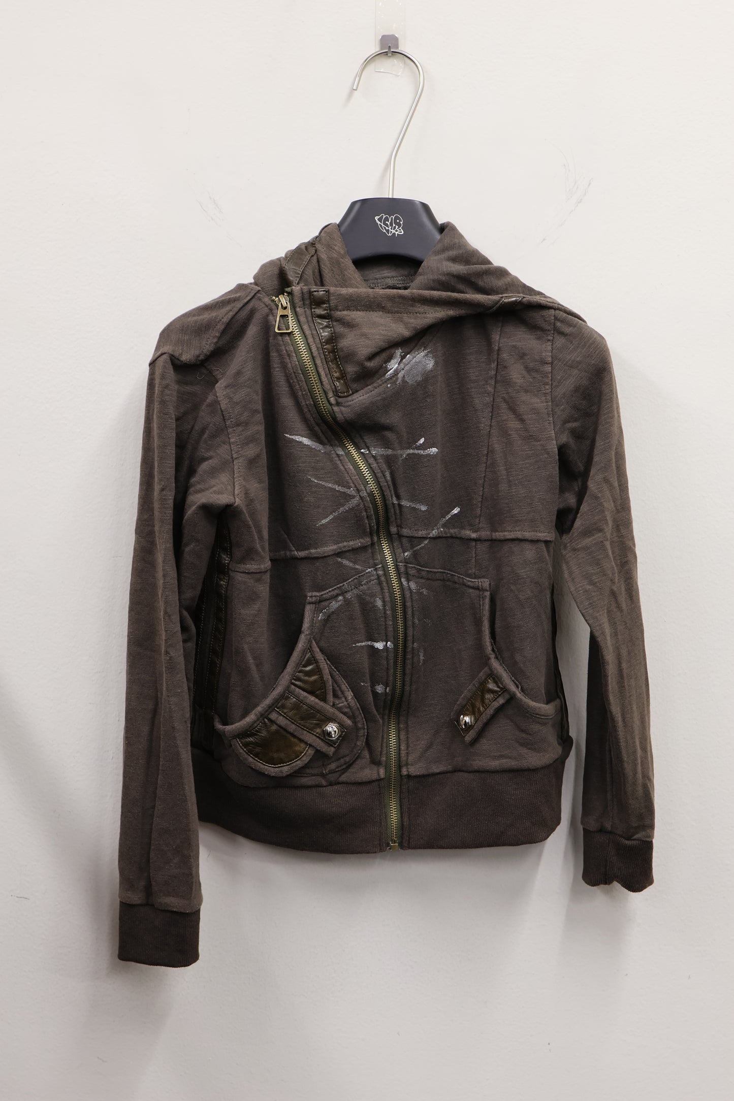 25-926 Slash Zip Hoodie A425