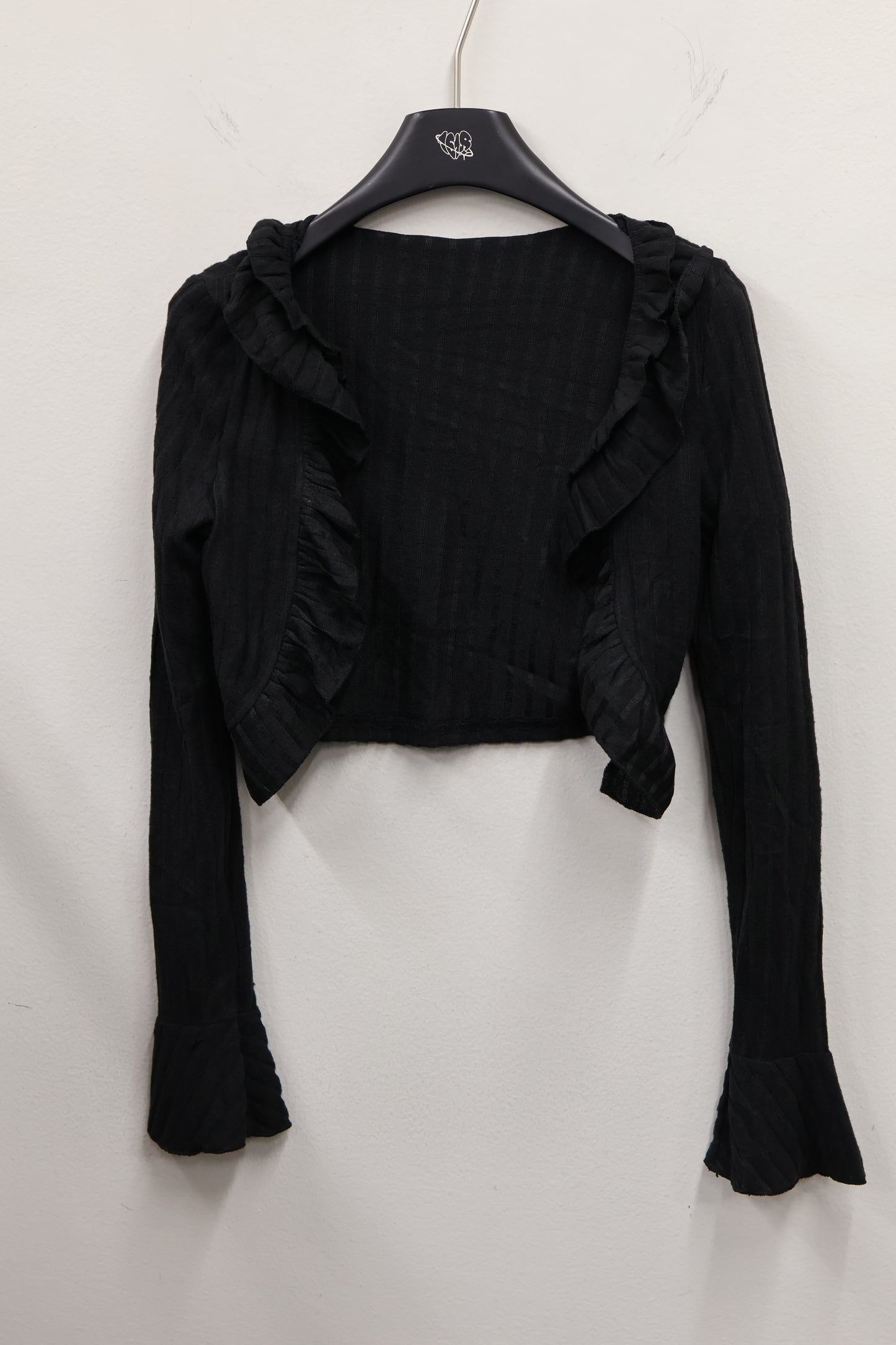 Gothic Ruffle cardigan A423