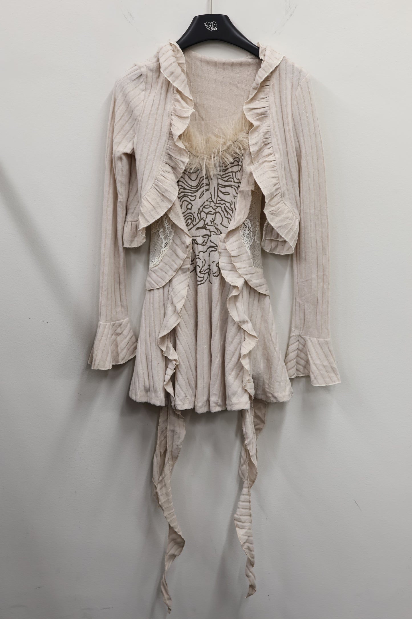 Gothic Ruffle cardigan A423