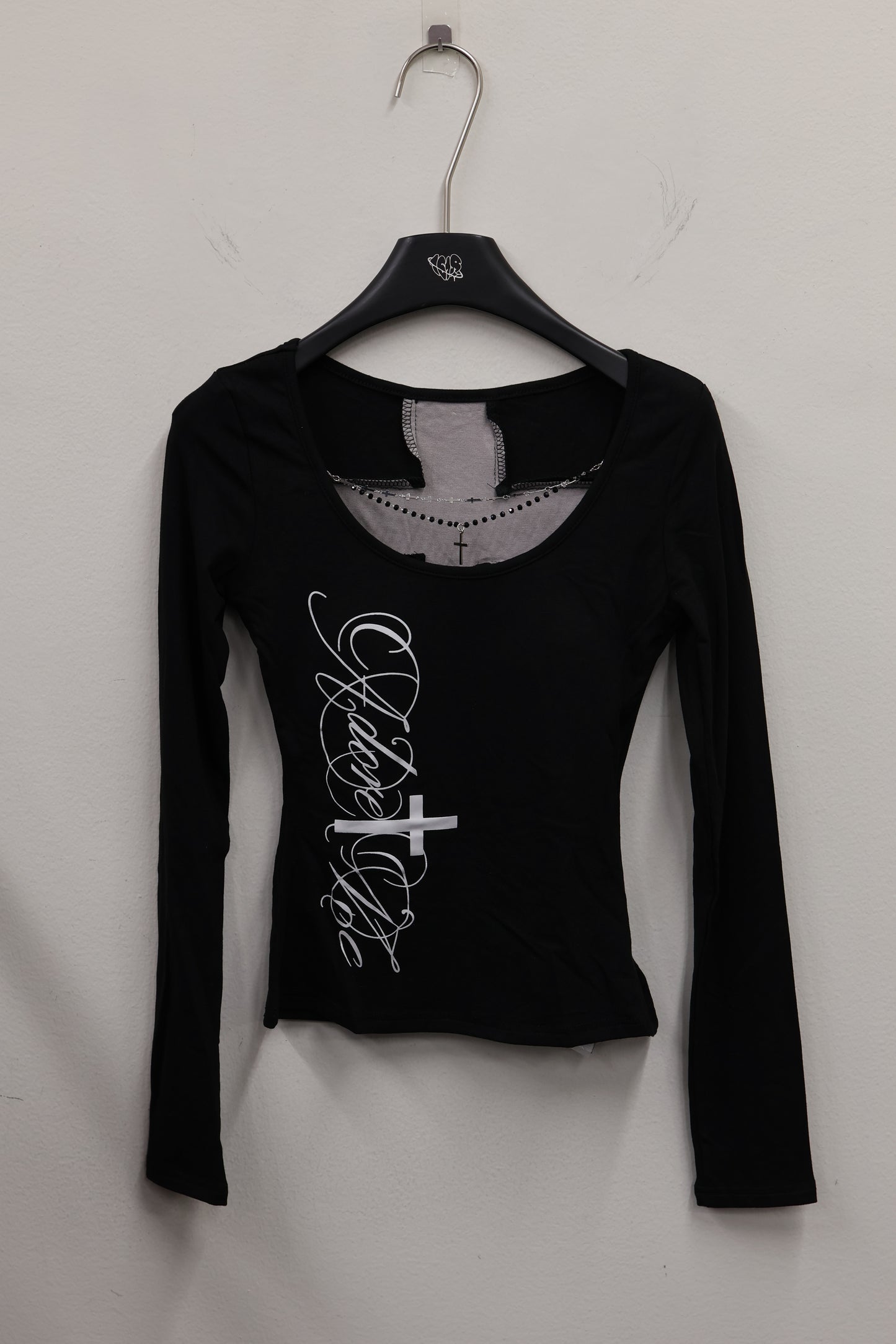 25-916 Cross Line Top A422