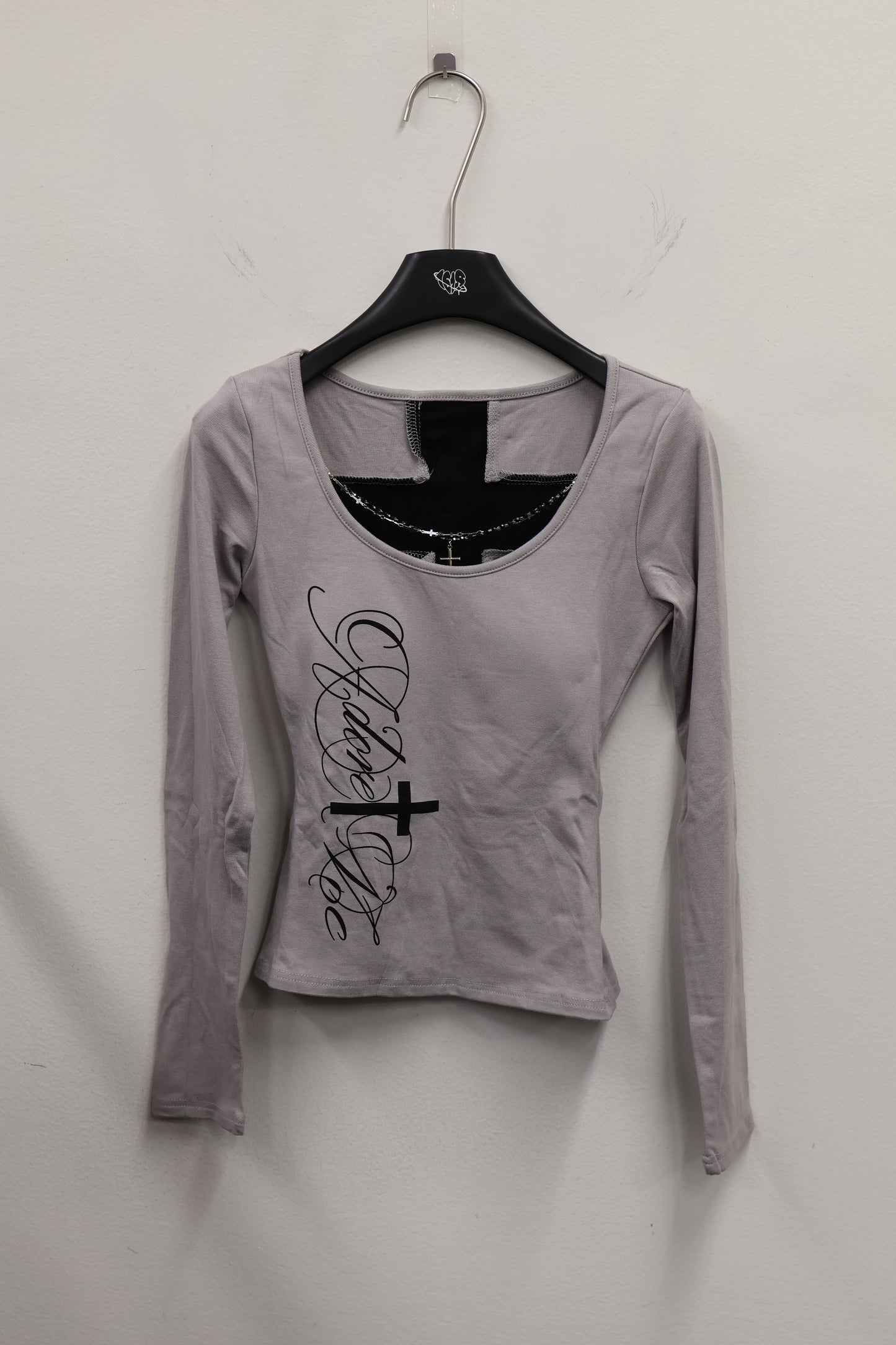 25-916 Cross Line Top A422