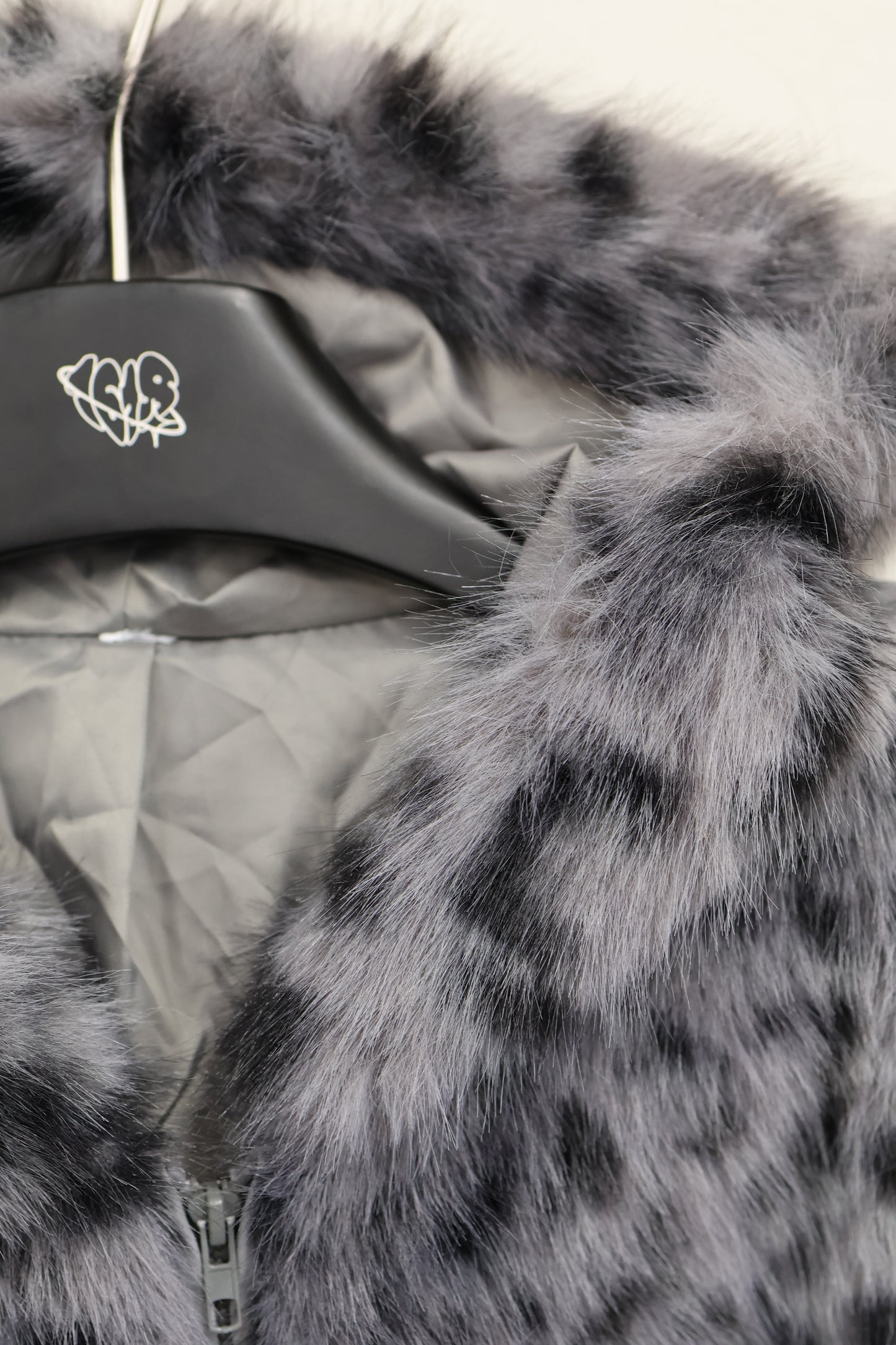 25-918 Wolf Fur Jacket A426