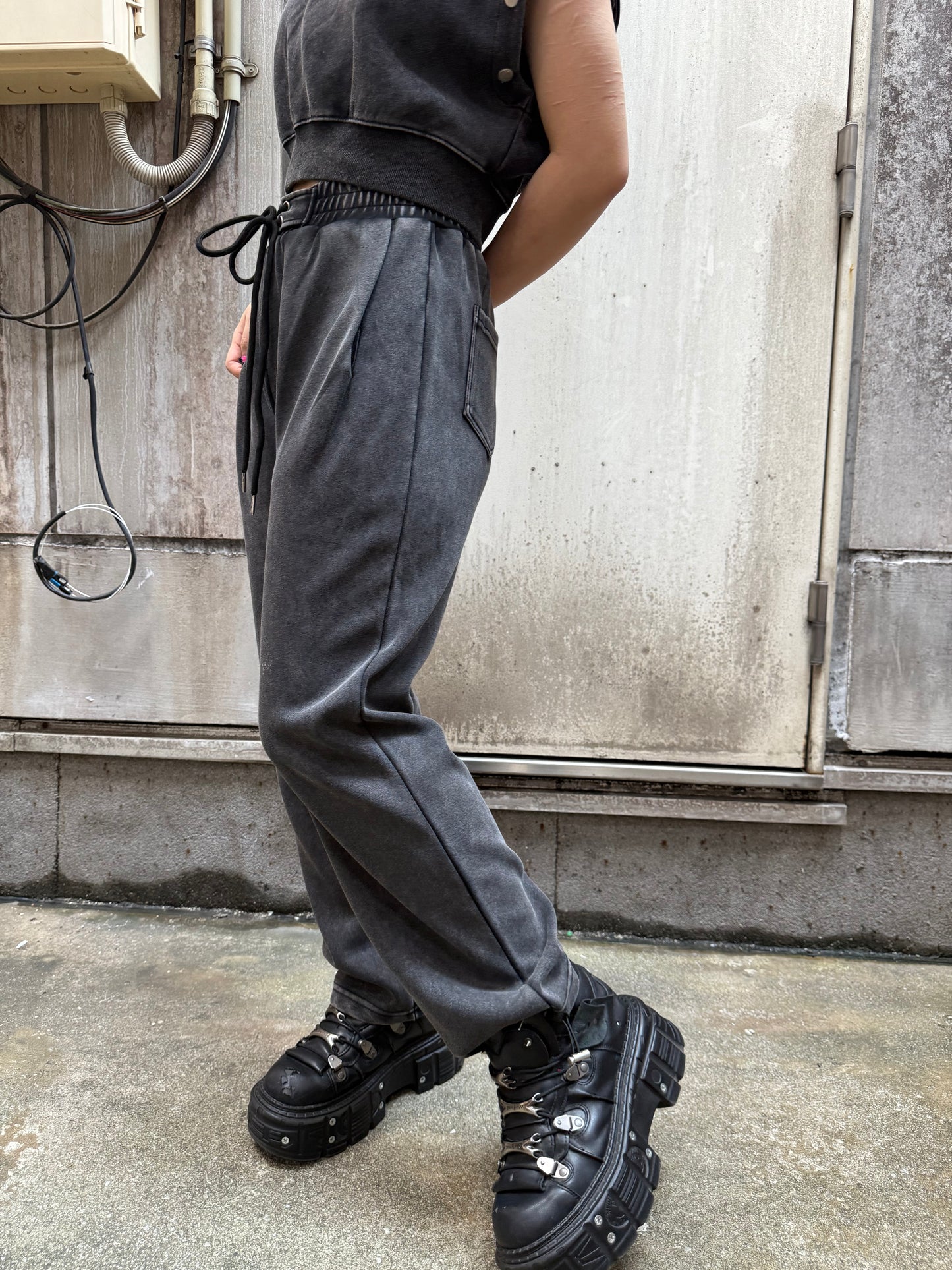 Coal Wide Pants A280