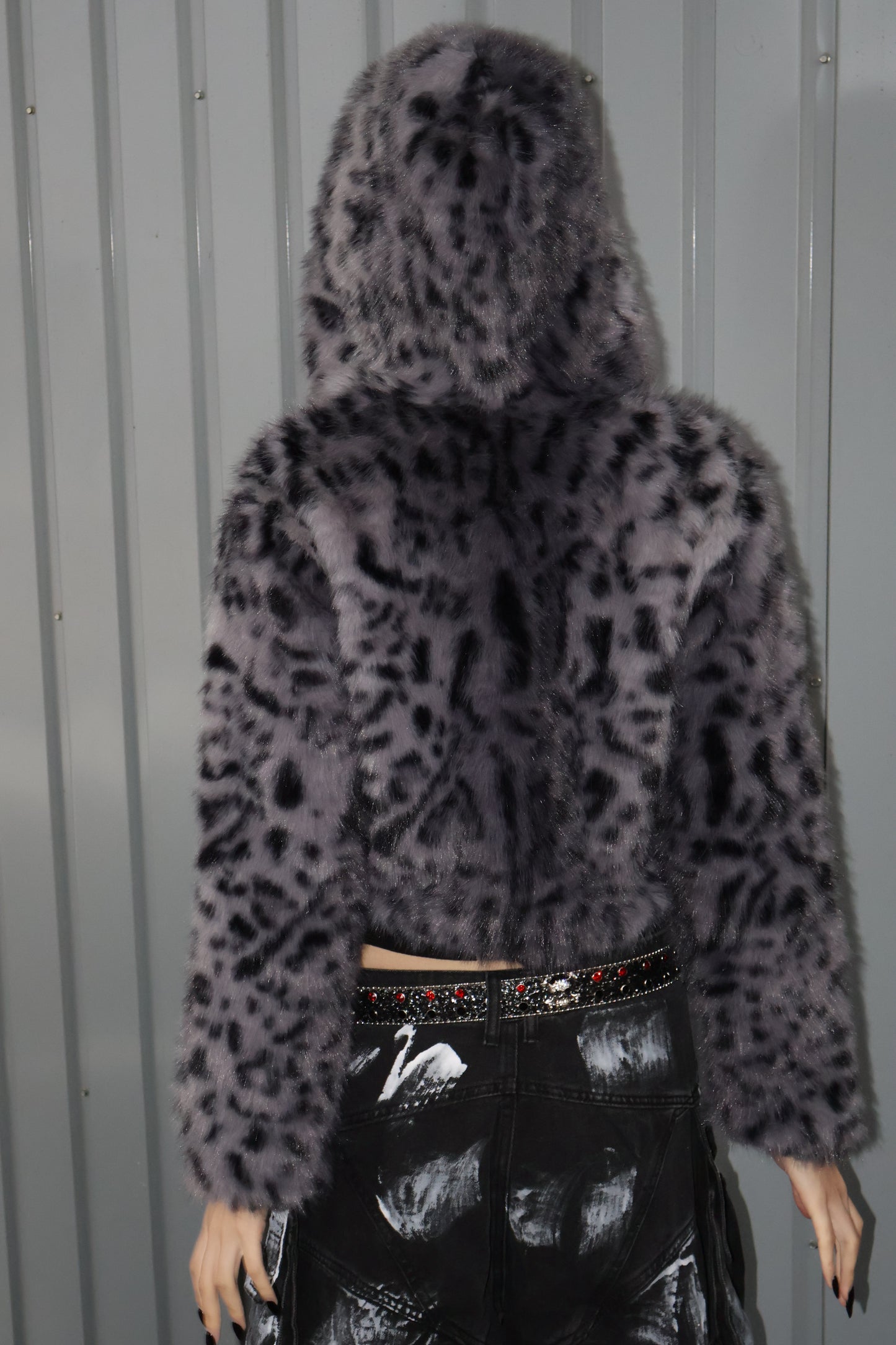 25-918 Wolf Fur Jacket A445