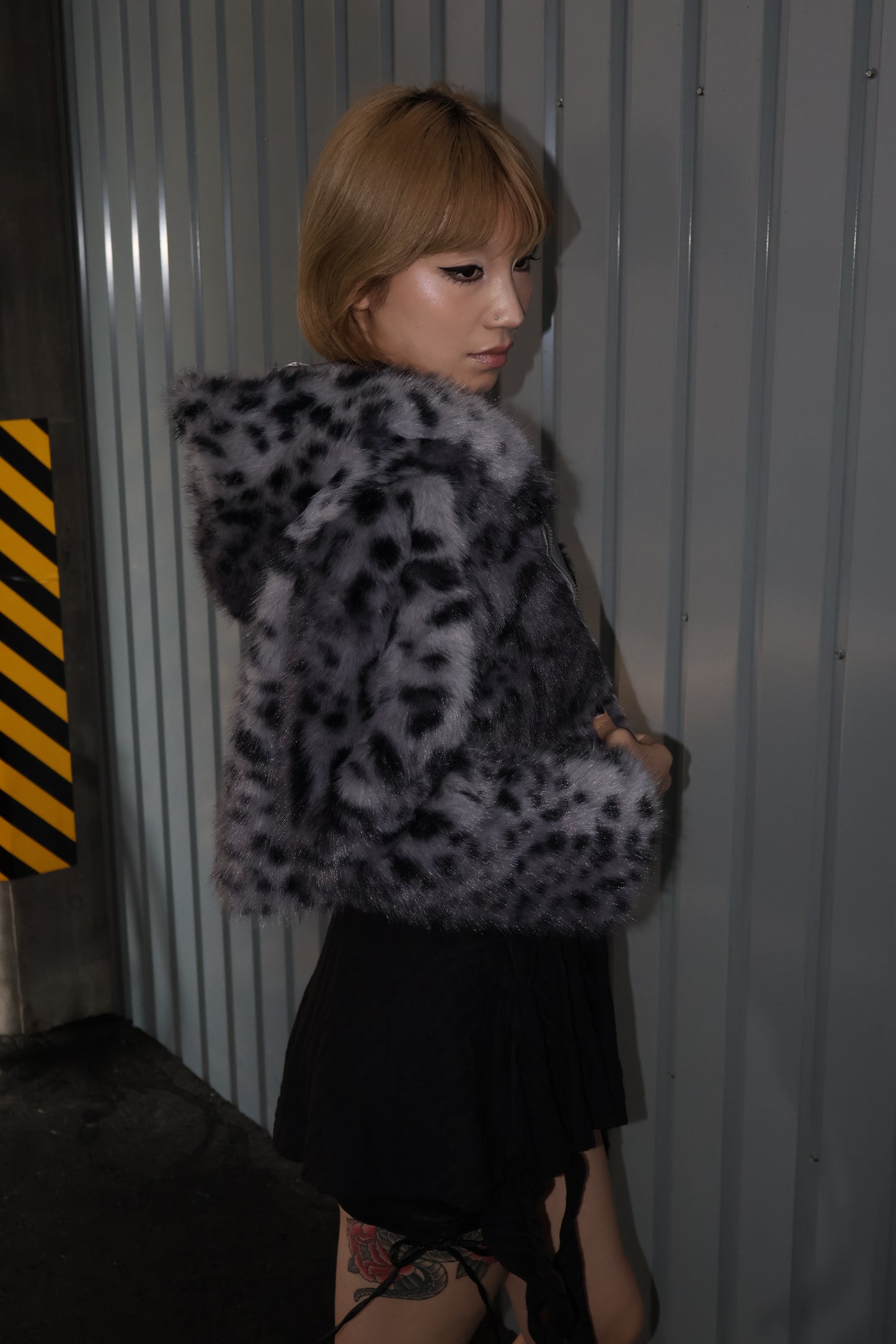 25-918 Wolf Fur Jacket A426