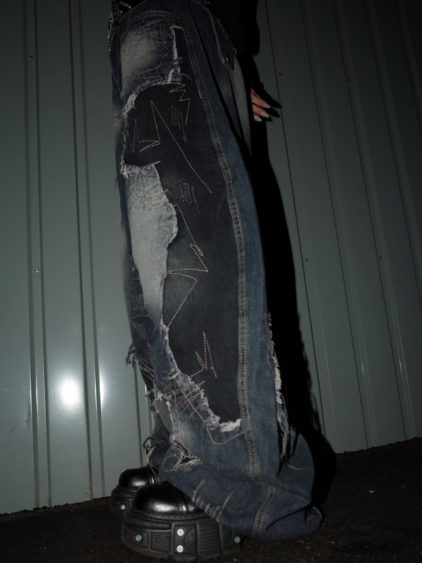 Ruin Cross Denim  A532