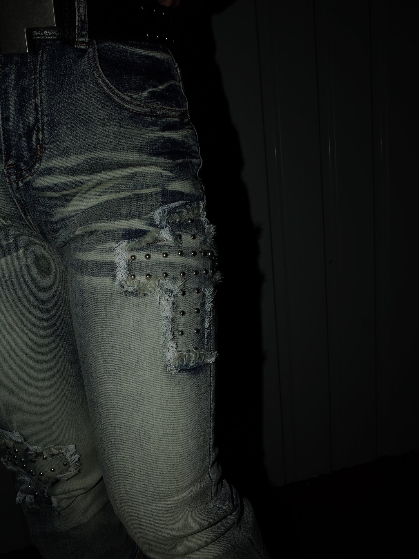 Slice Cross Denim pants A525