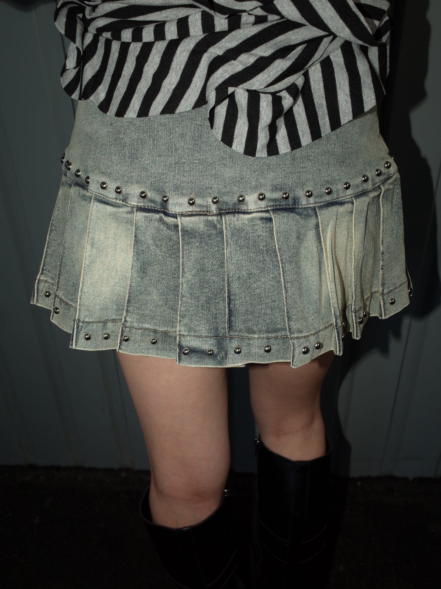 Pleat Denim Mini Skirt A527