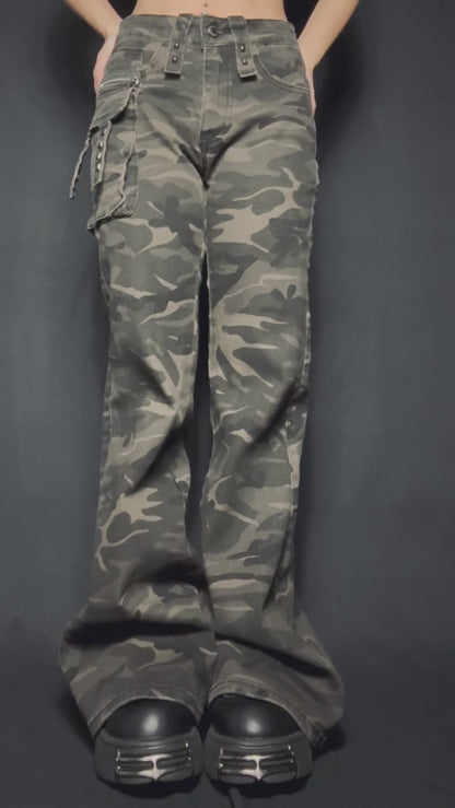 Ripped Camo Pants A326